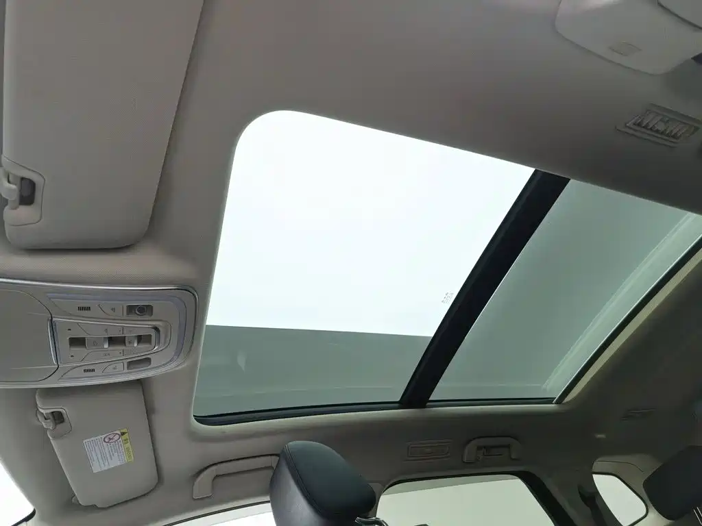 BYD Tang New Energy — миниатюра 14