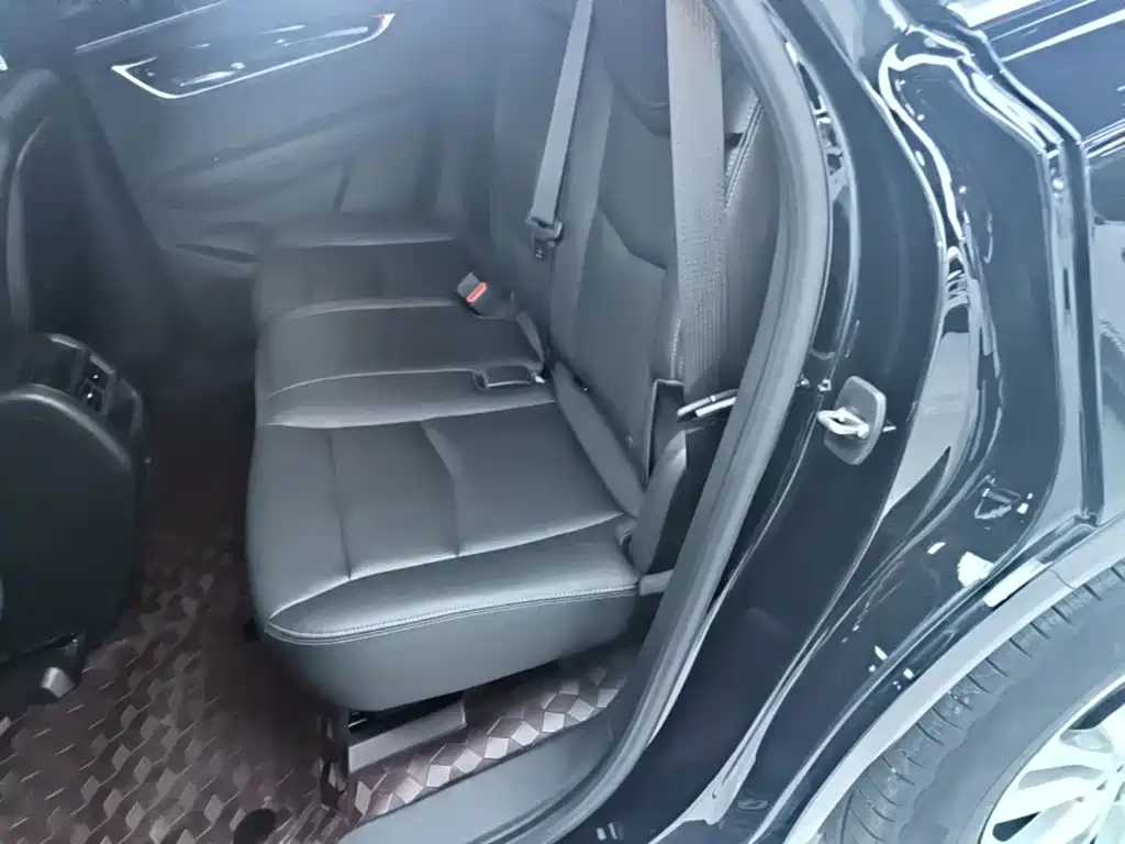 Cadillac XT5 — миниатюра 17