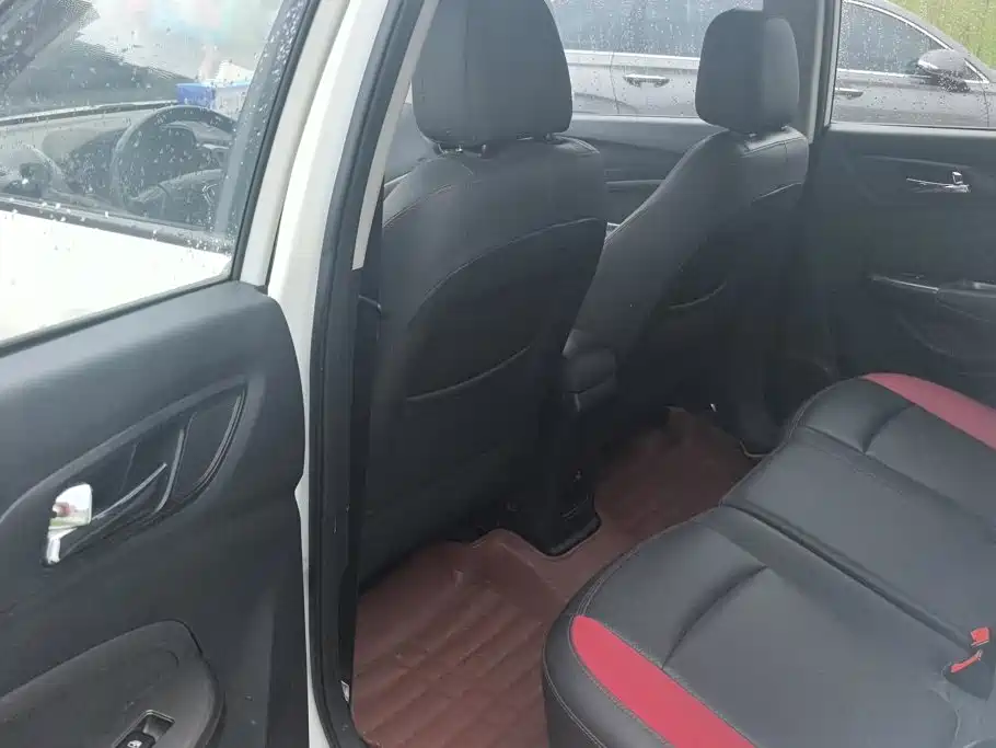 Changan CS15 — миниатюра 11