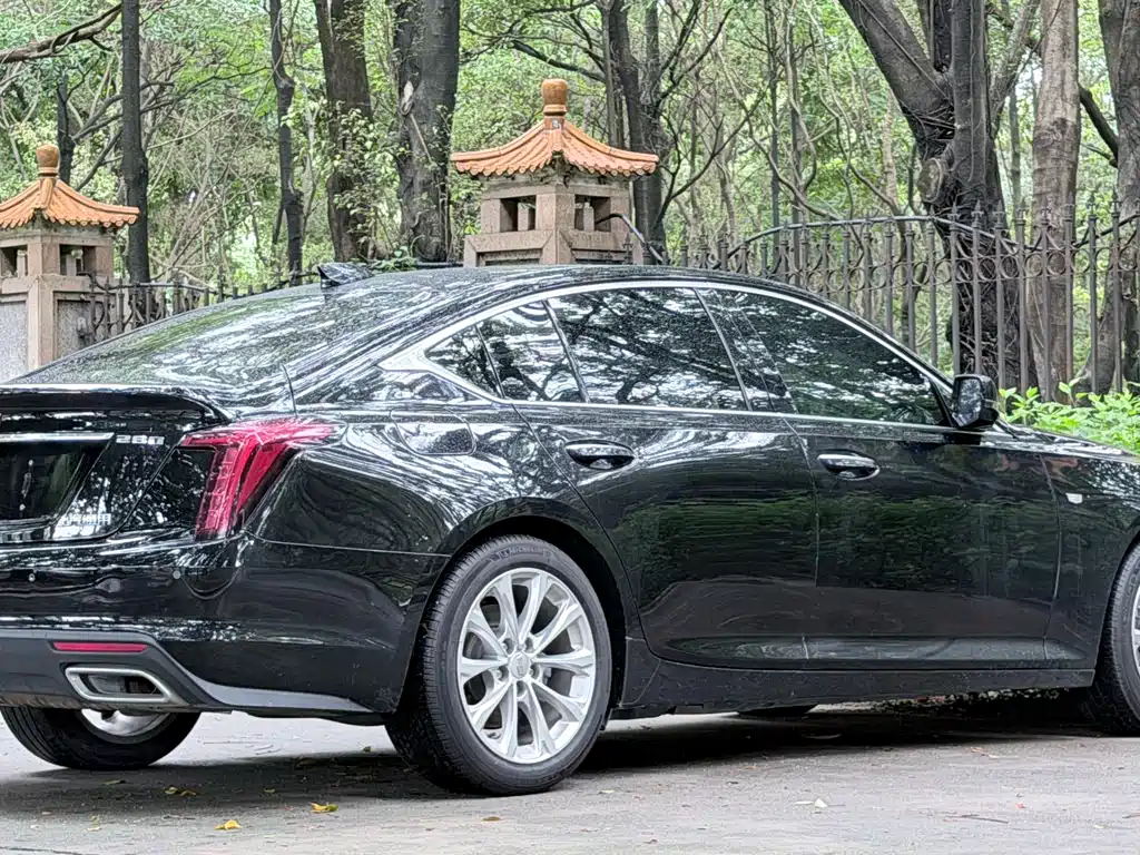 Cadillac CT5 — миниатюра 4