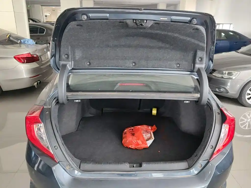 Honda Civic — миниатюра 19