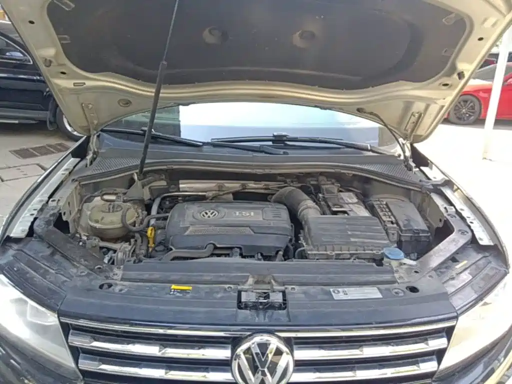 Volkswagen Tiguan L — миниатюра 20