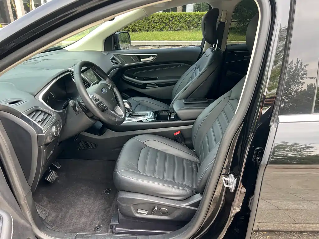 Ford Edge — миниатюра 11