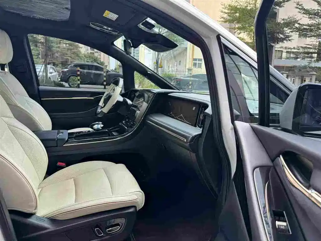 GAC Motor Trumpchi M8 — миниатюра 8