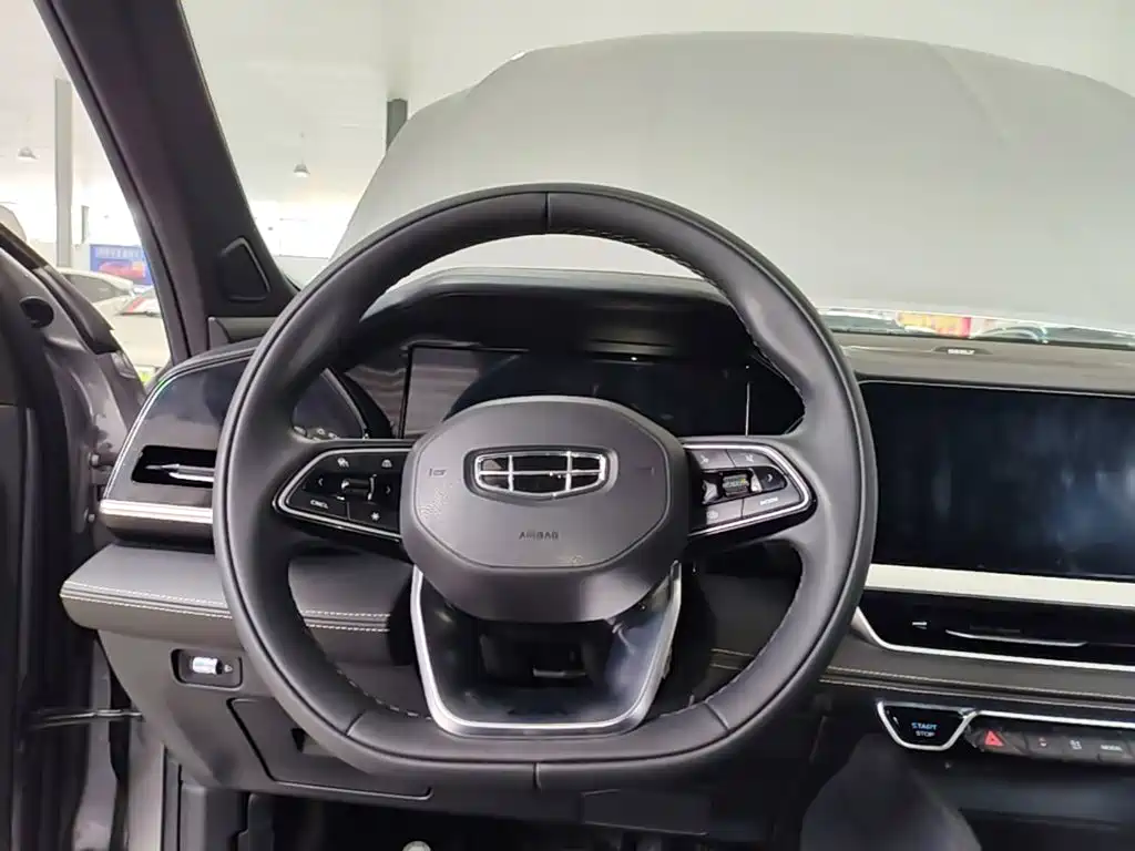 Geely Xingyue L — миниатюра 11