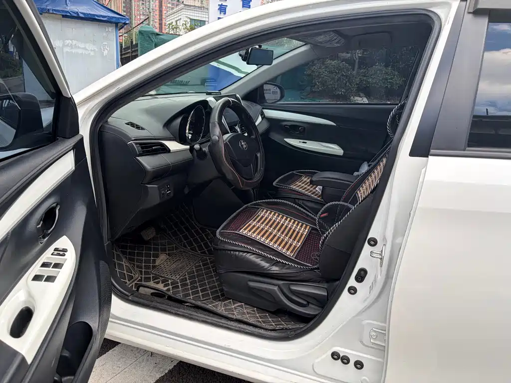 Toyota Vios — миниатюра 6