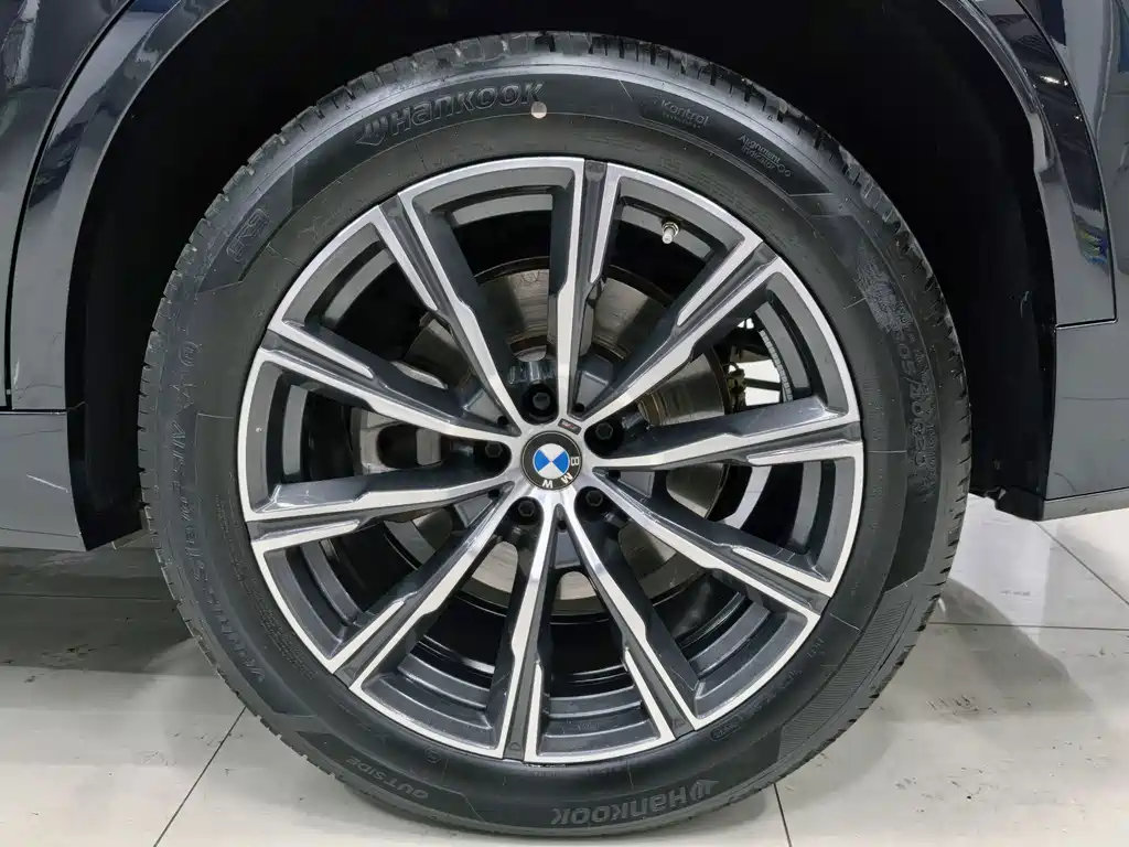 BMW X5 — миниатюра 21