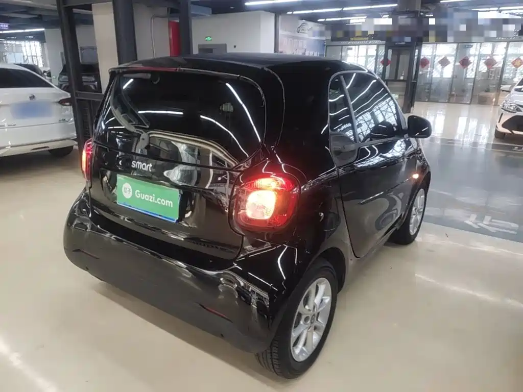smart Smart Fortwo — миниатюра 7