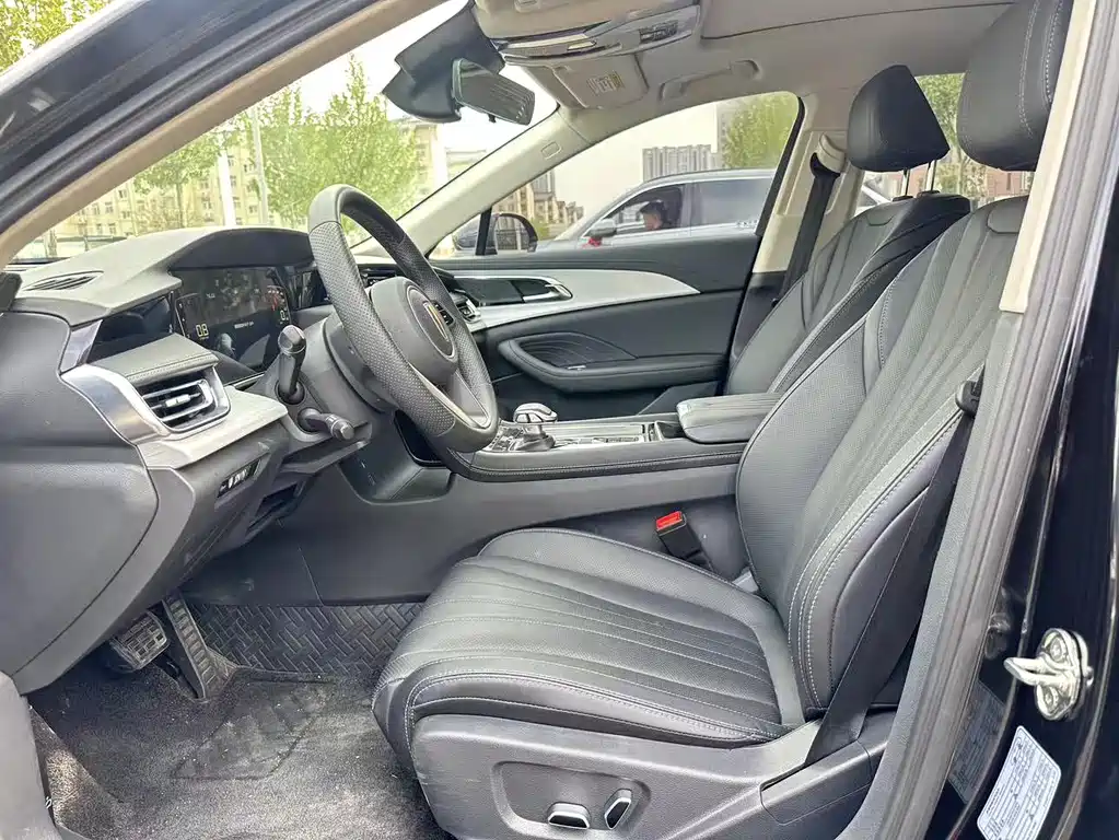 Hongqi H5 2025 1.5T DCT