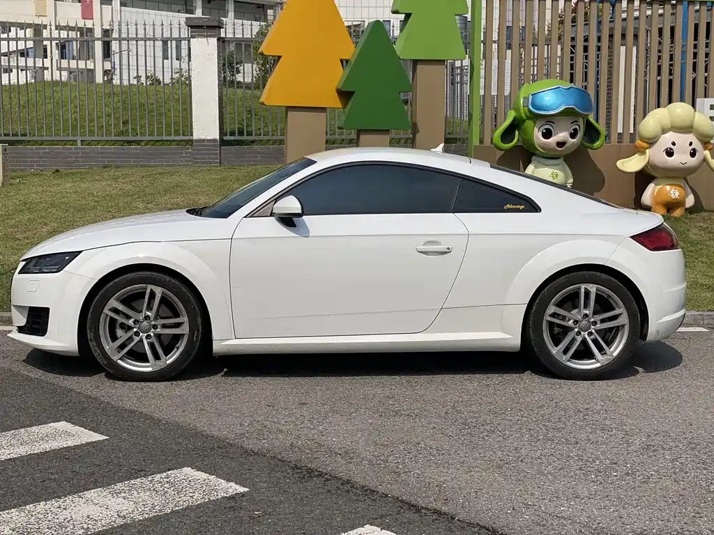 Audi TT — миниатюра 4
