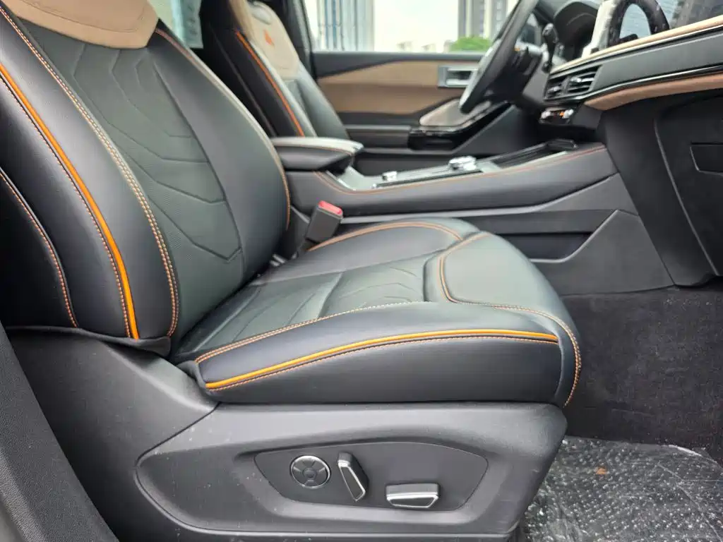 Ford Explorer — миниатюра 12