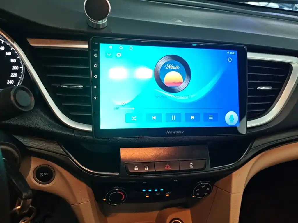 Buick Excelle — миниатюра 13