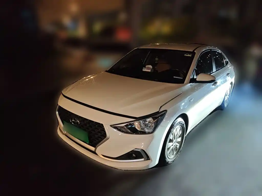 Hyundai Elantra — миниатюра 2