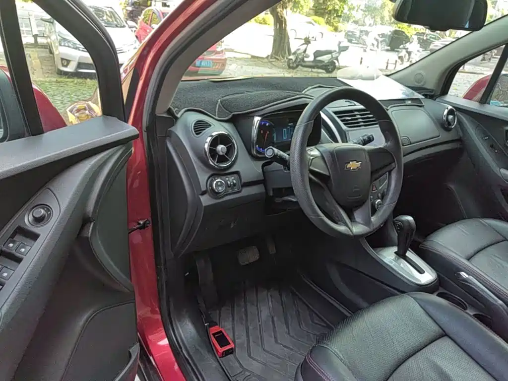 Chevrolet Trax — миниатюра 16