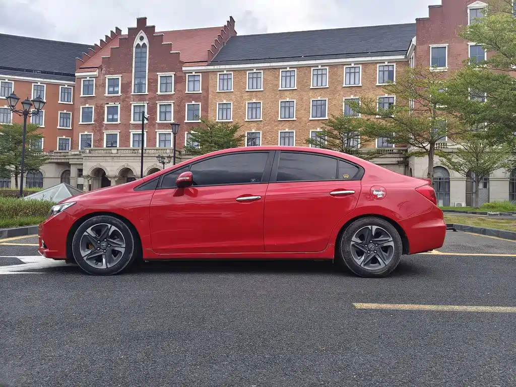Honda Civic — миниатюра 4