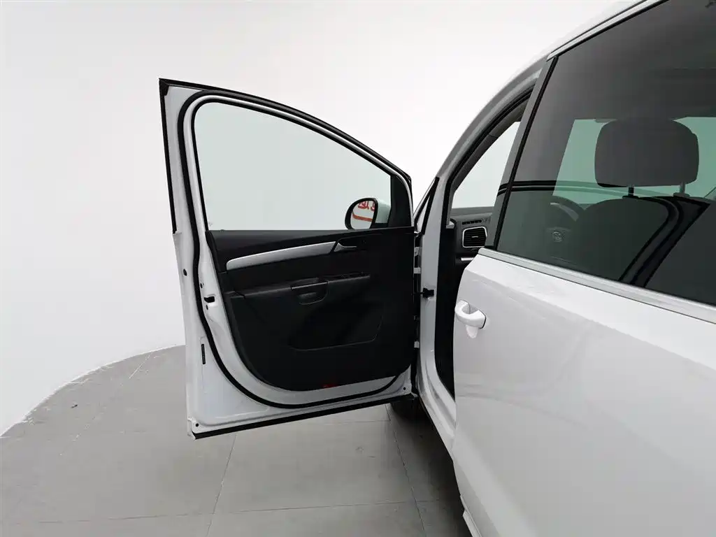 Volkswagen Xia 2018 280TSI 7 мест