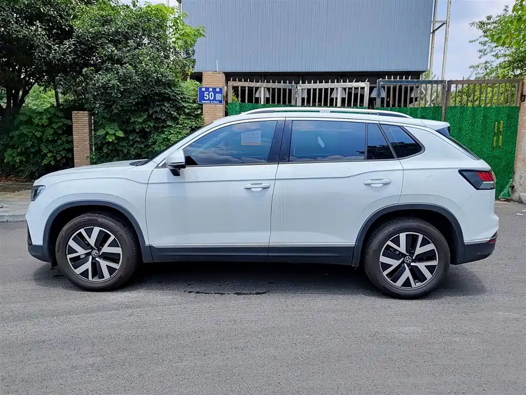 Volkswagen Tayron 2026 3000 300TSI