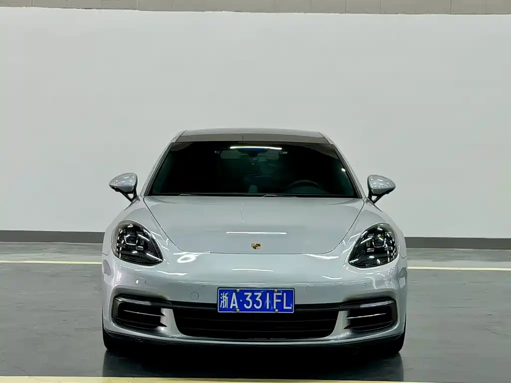 Porsche Panamera — миниатюра 2