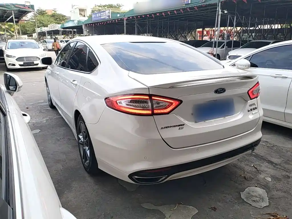 Ford Mondeo — миниатюра 5