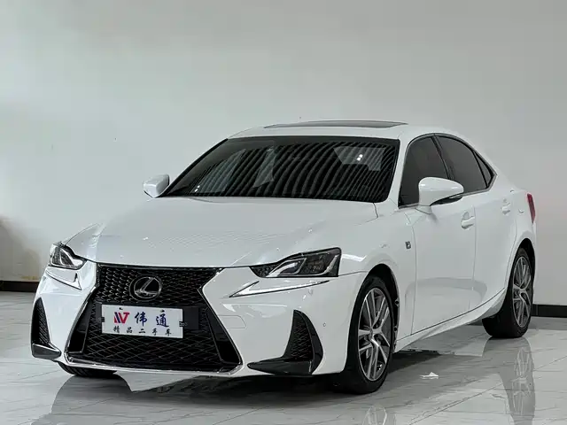 2018 Lexus IS