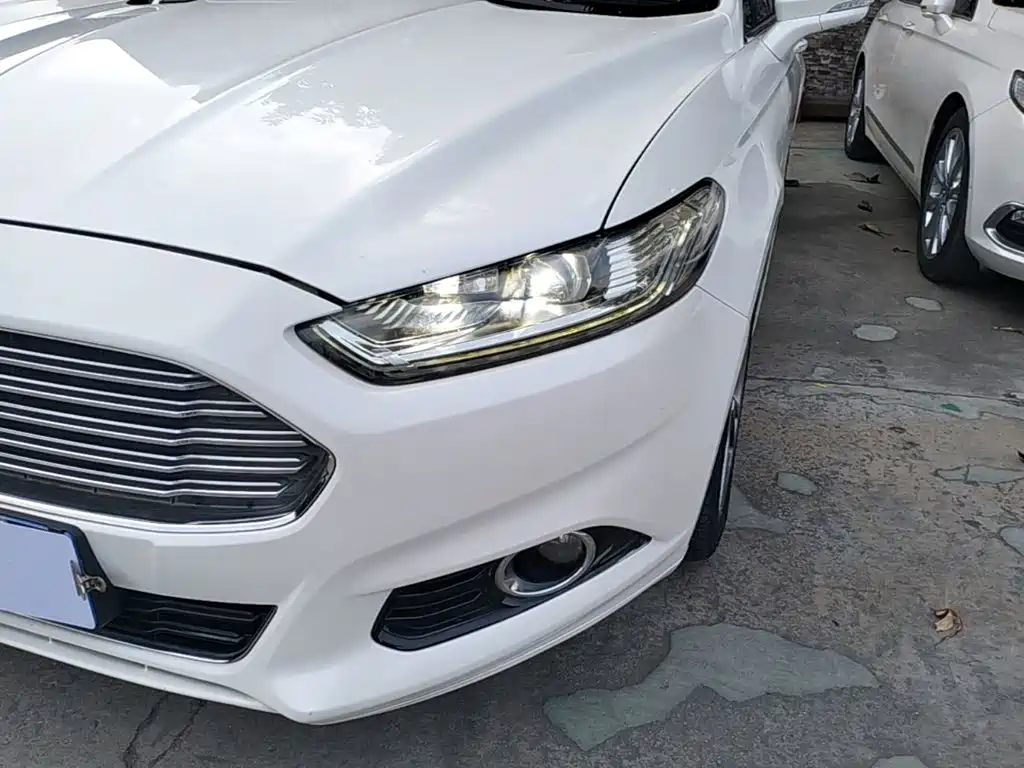 Ford Mondeo — миниатюра 24