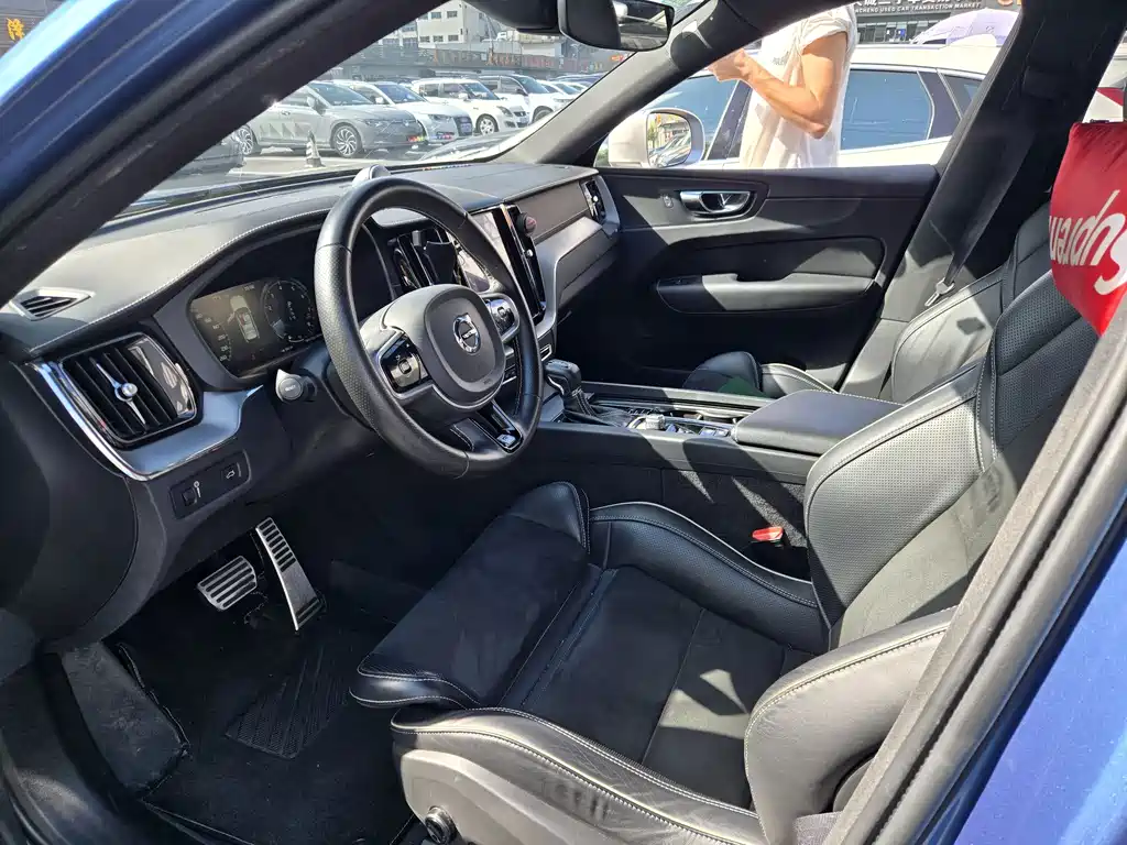 Volvo XC60 — миниатюра 8
