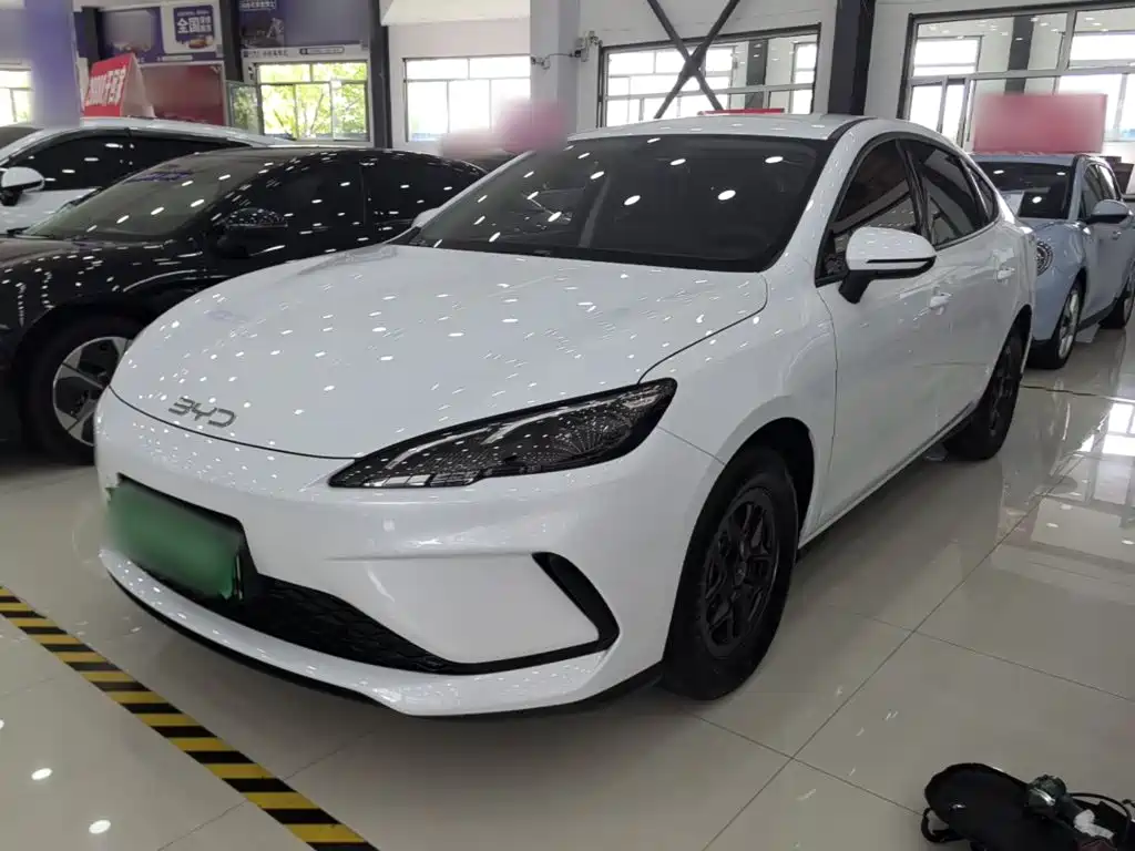 BYD Seal 05 DM-i — миниатюра 2