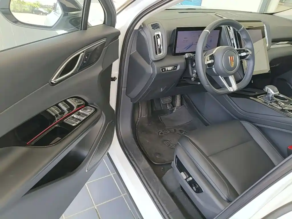 Hongqi Hongqi HS3 PHEV — миниатюра 21
