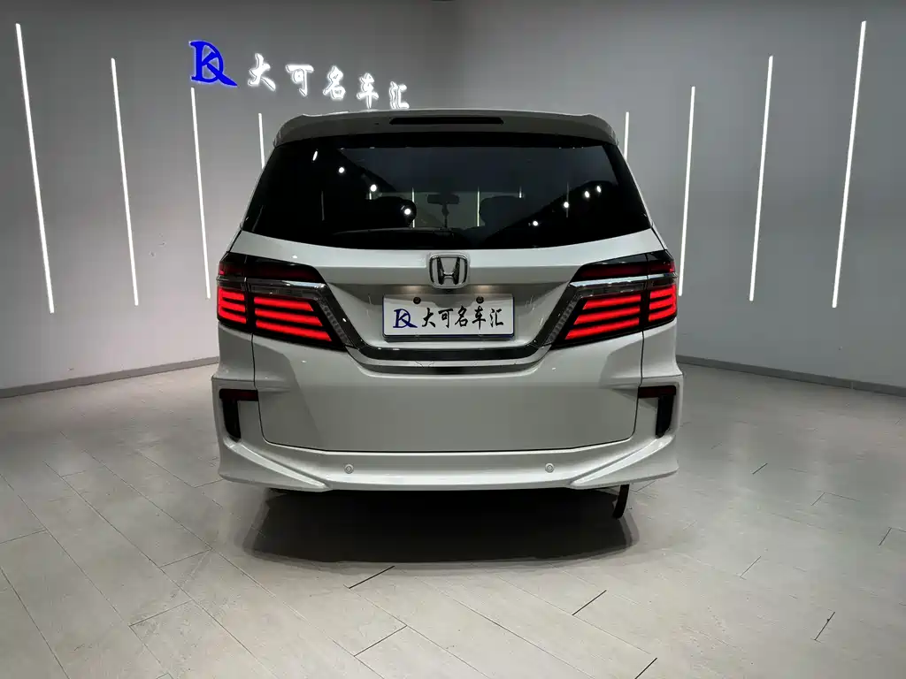 Honda Elysion 2016 2.4L