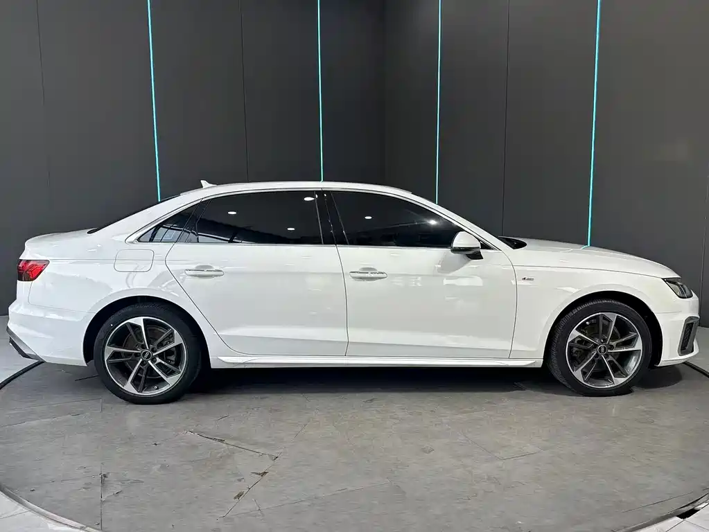Audi A4L — миниатюра 5