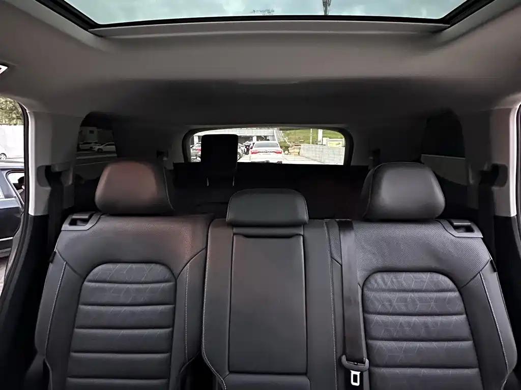 Volkswagen Viloran 2022 380TSI Luxury Pro 7 мест