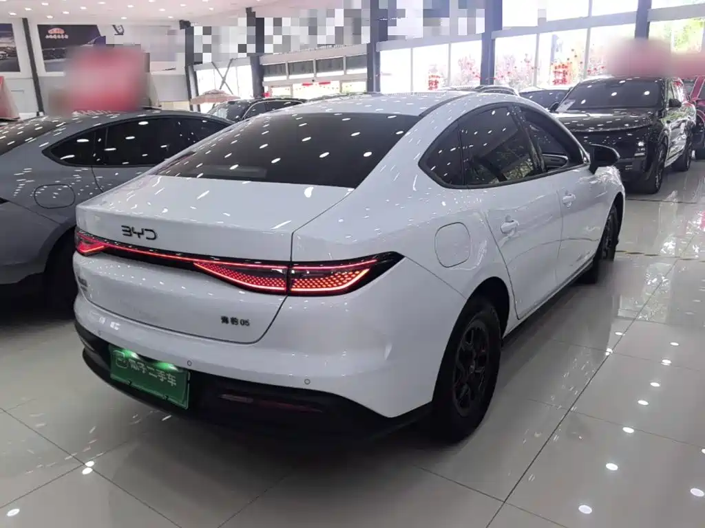 BYD Seal 05 DM-i — миниатюра 7