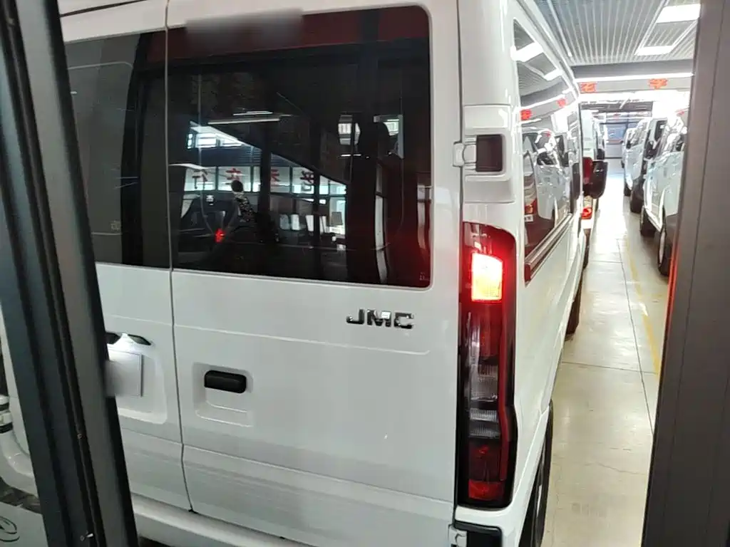 JMC JMC Fushun — миниатюра 7