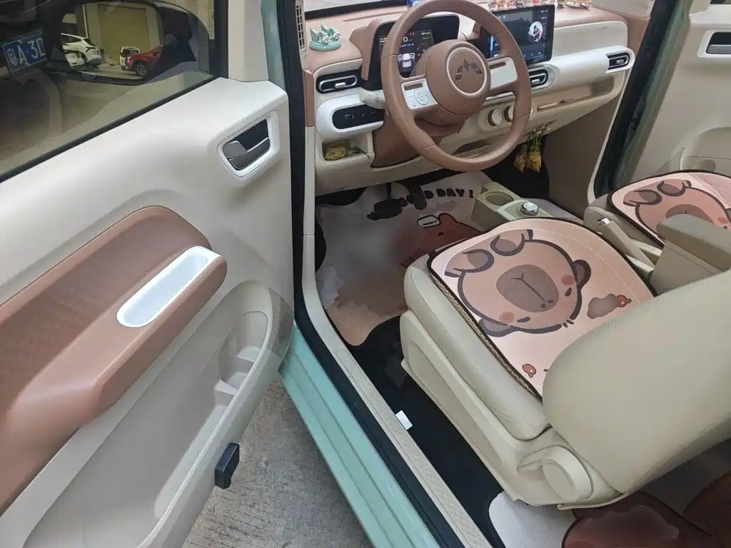 Wuling MINIEV — миниатюра 12