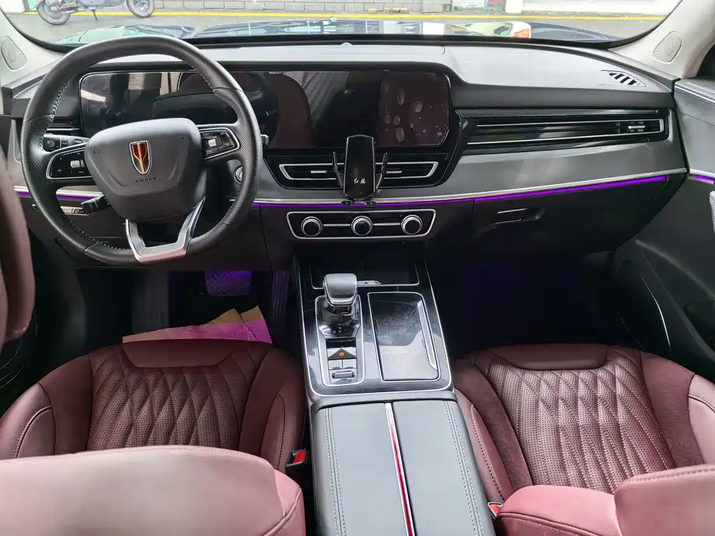 Hongqi HS5 2023 2.0T Pro