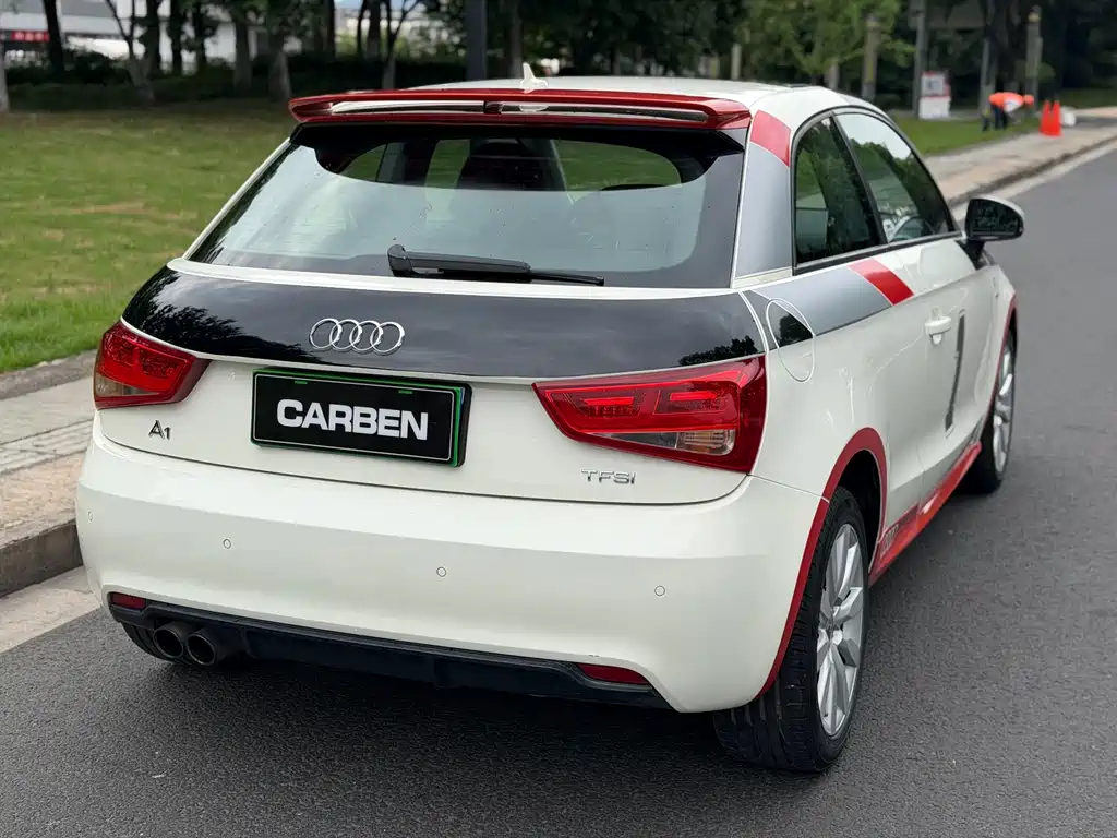 Audi A1 2013 30 TFSI Ego plus