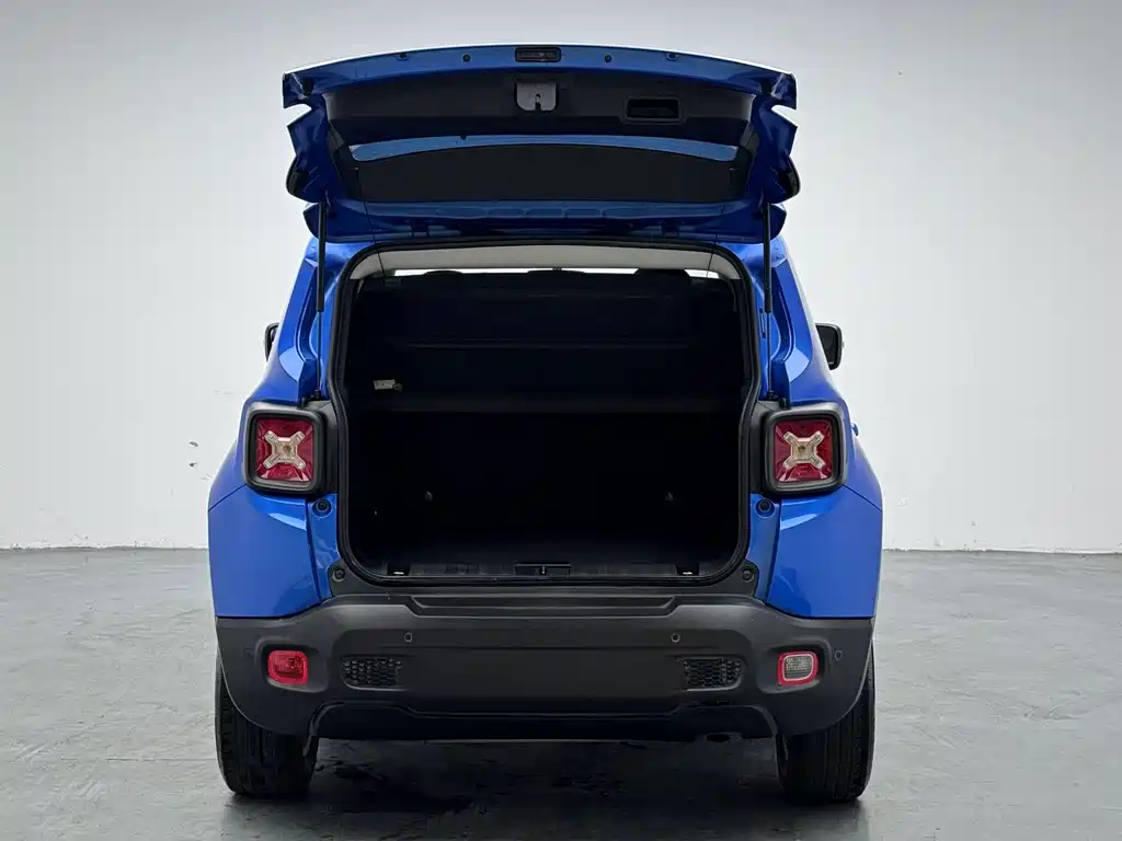 Jeep Renegade — миниатюра 18