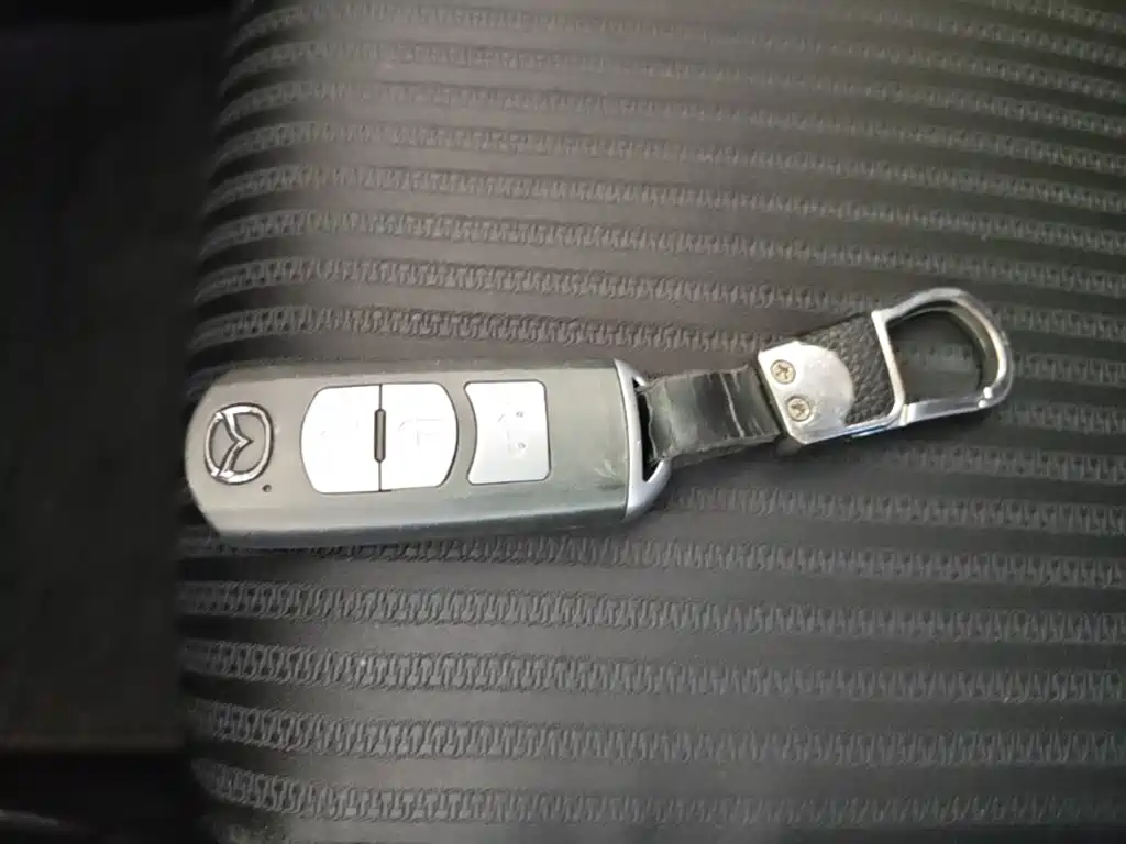Mazda 3 Axela — миниатюра 9