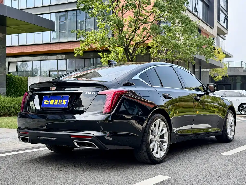 Cadillac CT5 — миниатюра 8
