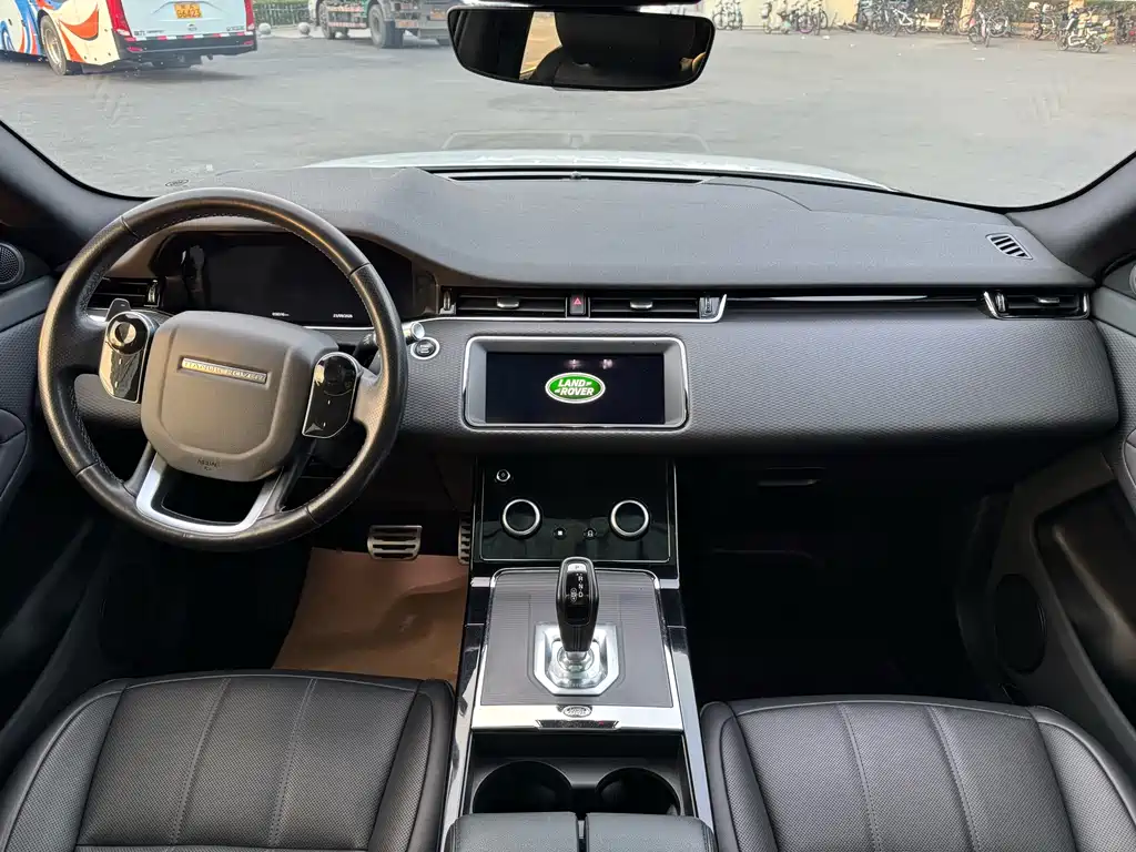 Land Rover Evoque — миниатюра 6