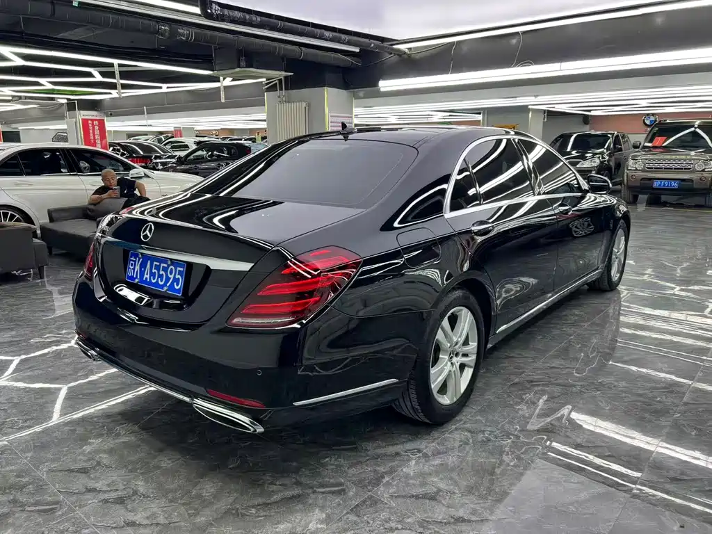 Mercedes-Benz S-Class — миниатюра 7