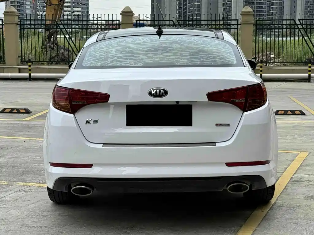 Kia K5 — миниатюра 8