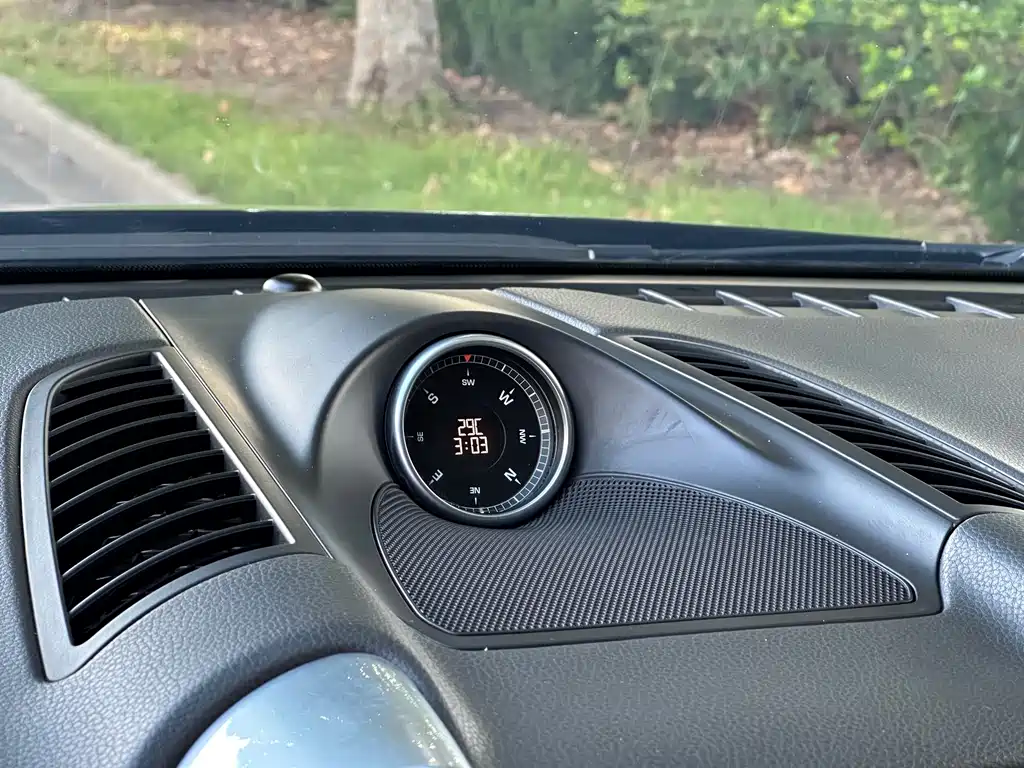 Porsche Cayenne — миниатюра 9