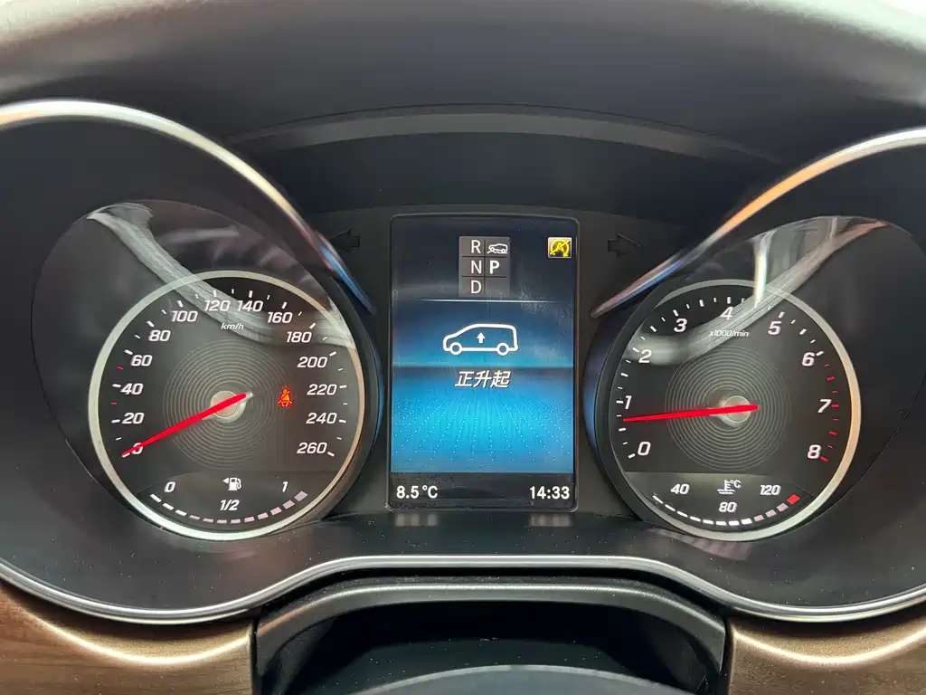 MERCEDES-BENZ V CLASS