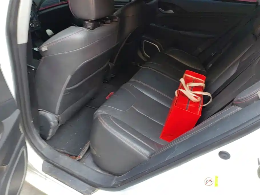 BYD Qin NEV — миниатюра 11