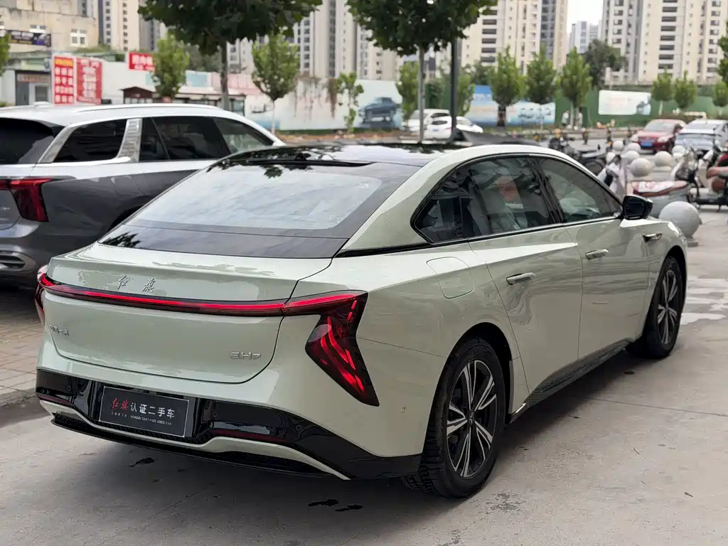 Hongqi Hongqi EH7 — миниатюра 11