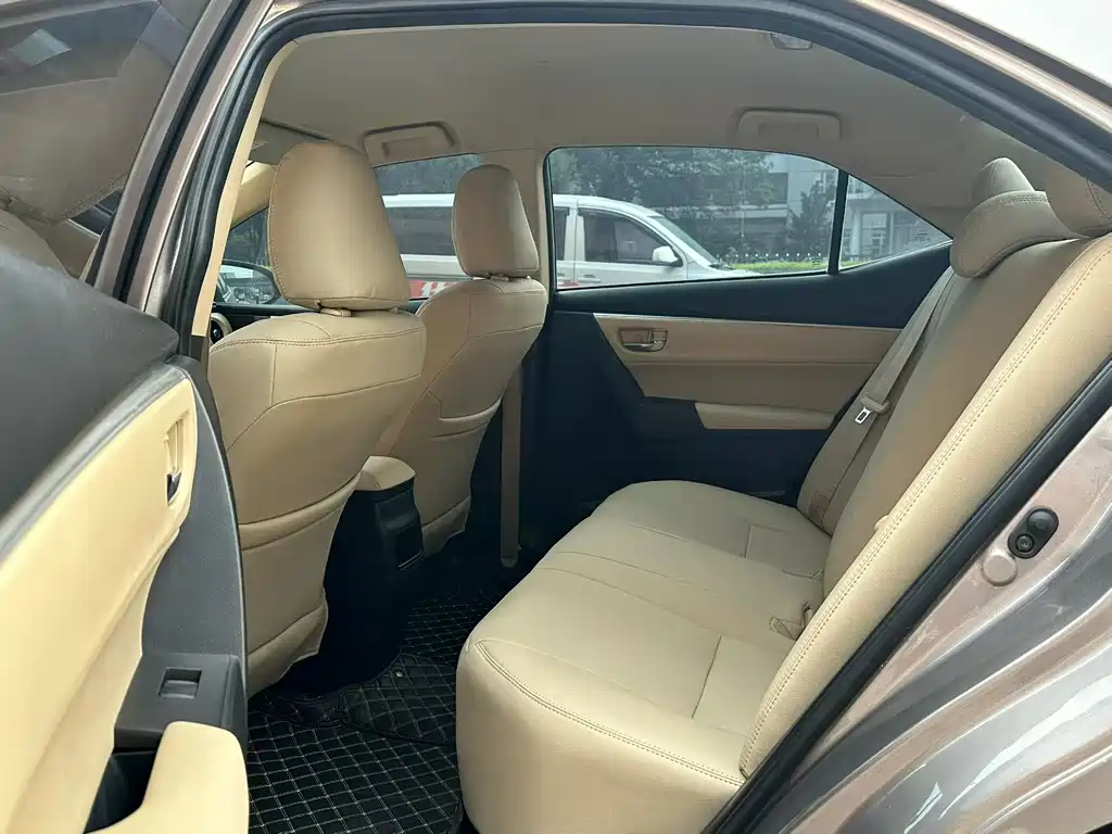 Toyota Corolla — миниатюра 7