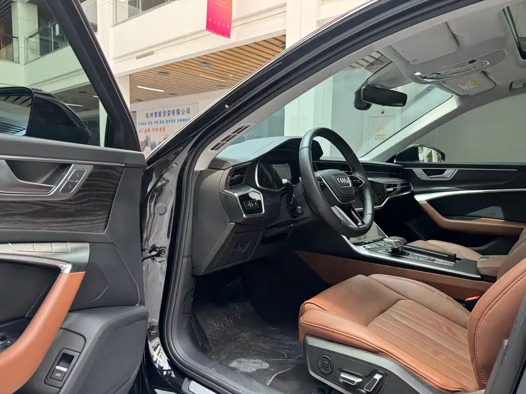Audi A6L — миниатюра 9