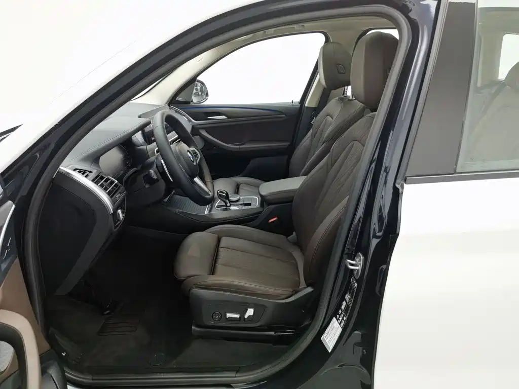 BMW X3 — миниатюра 10