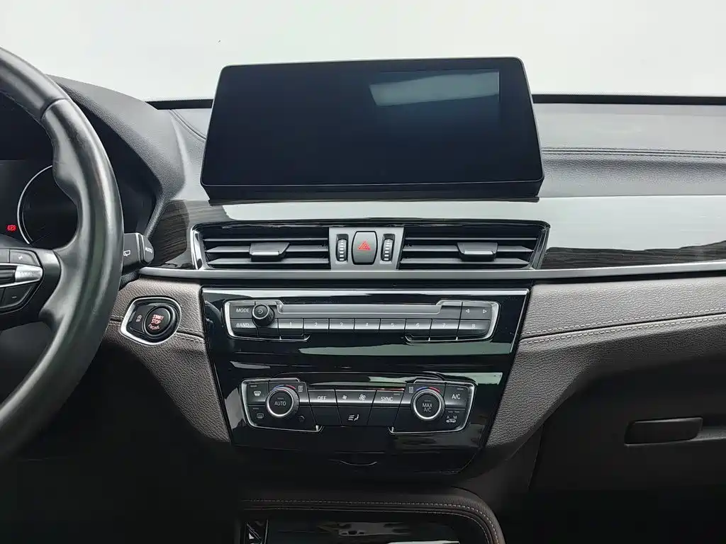BMW X1 — миниатюра 12